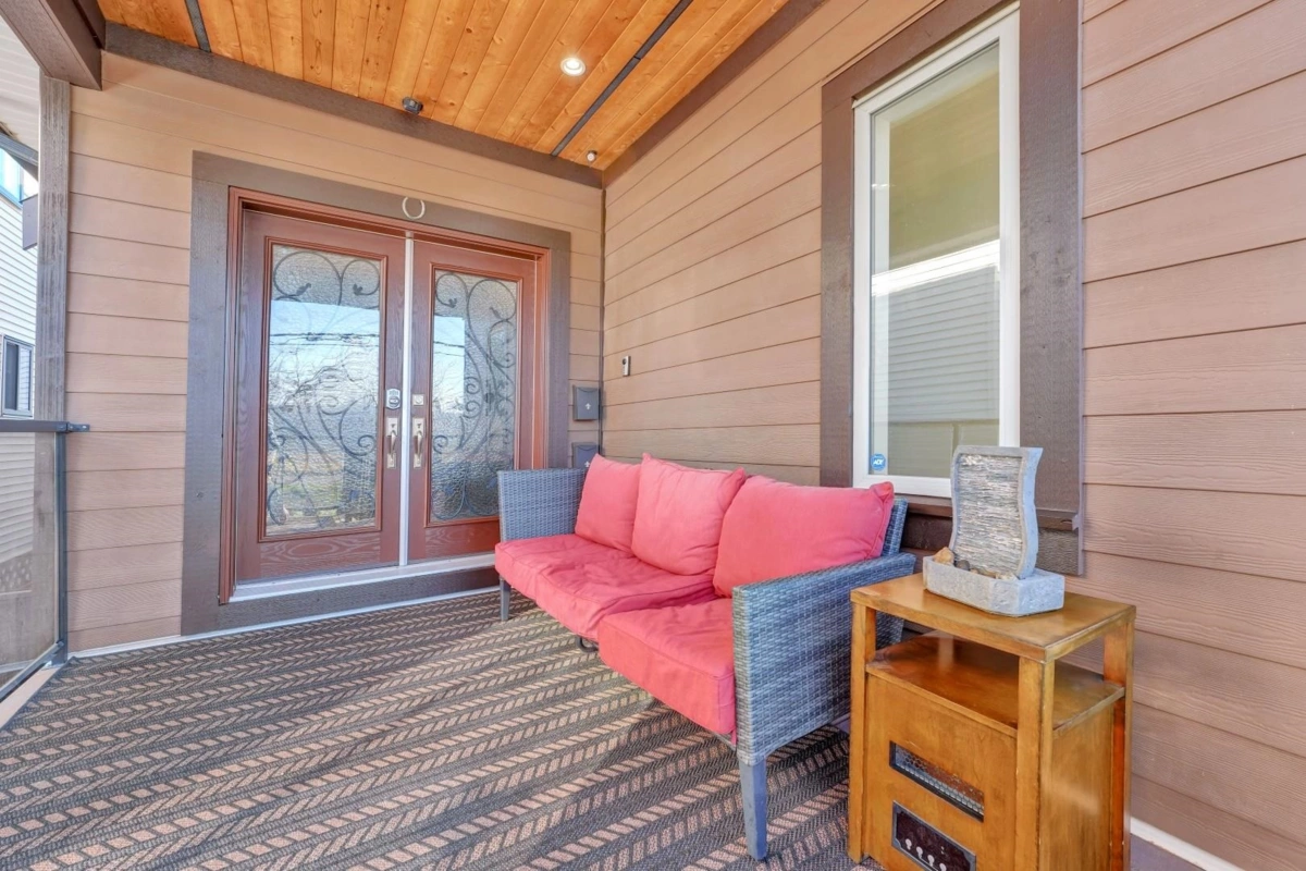 Exterior Rear Photo of 221 Campbell Street, New Westminster, BC