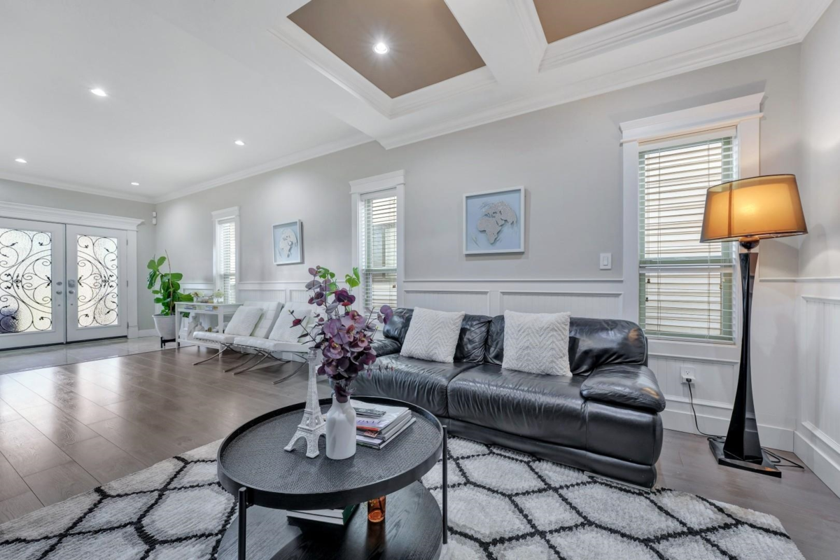 Pantry Photo of 221 Campbell Street, New Westminster, BC