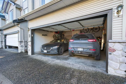 Hallway Photo of 11 46360 Valleyview Road, Chilliwack, BC