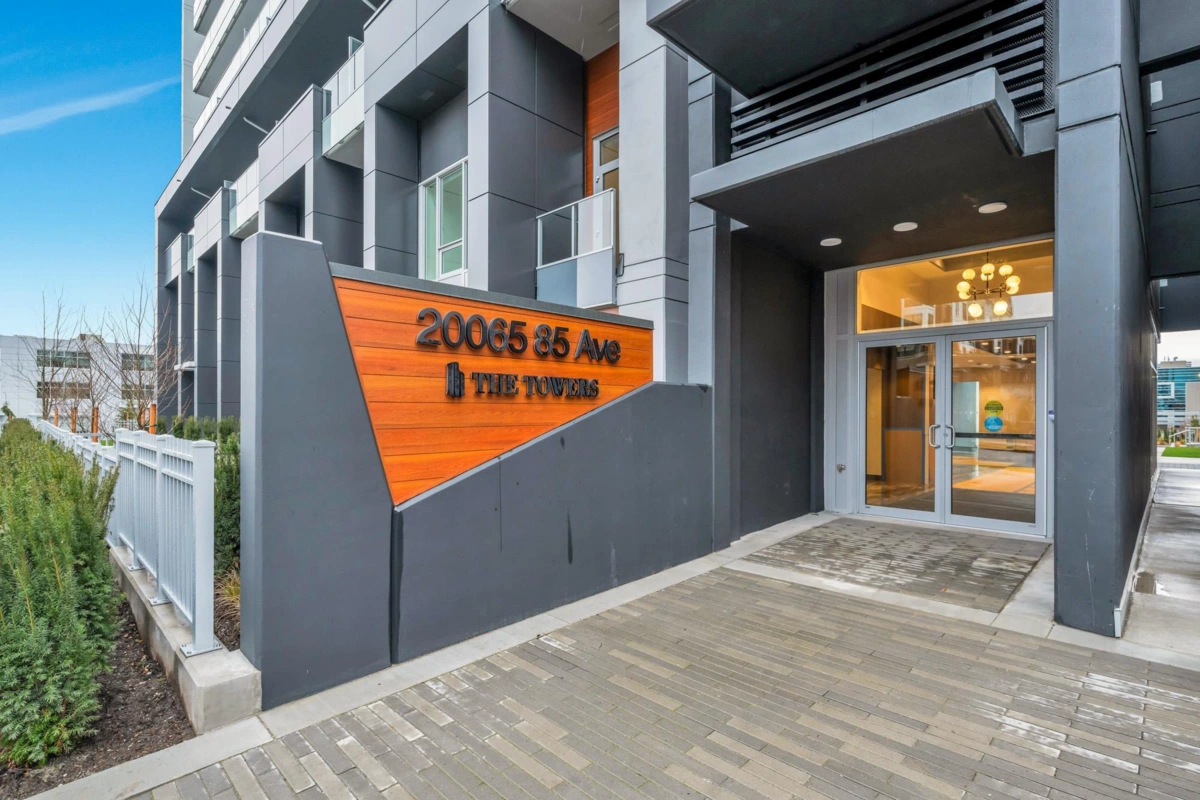 Exterior Rear Photo of 1606 20065 85 Avenue, Langley, BC