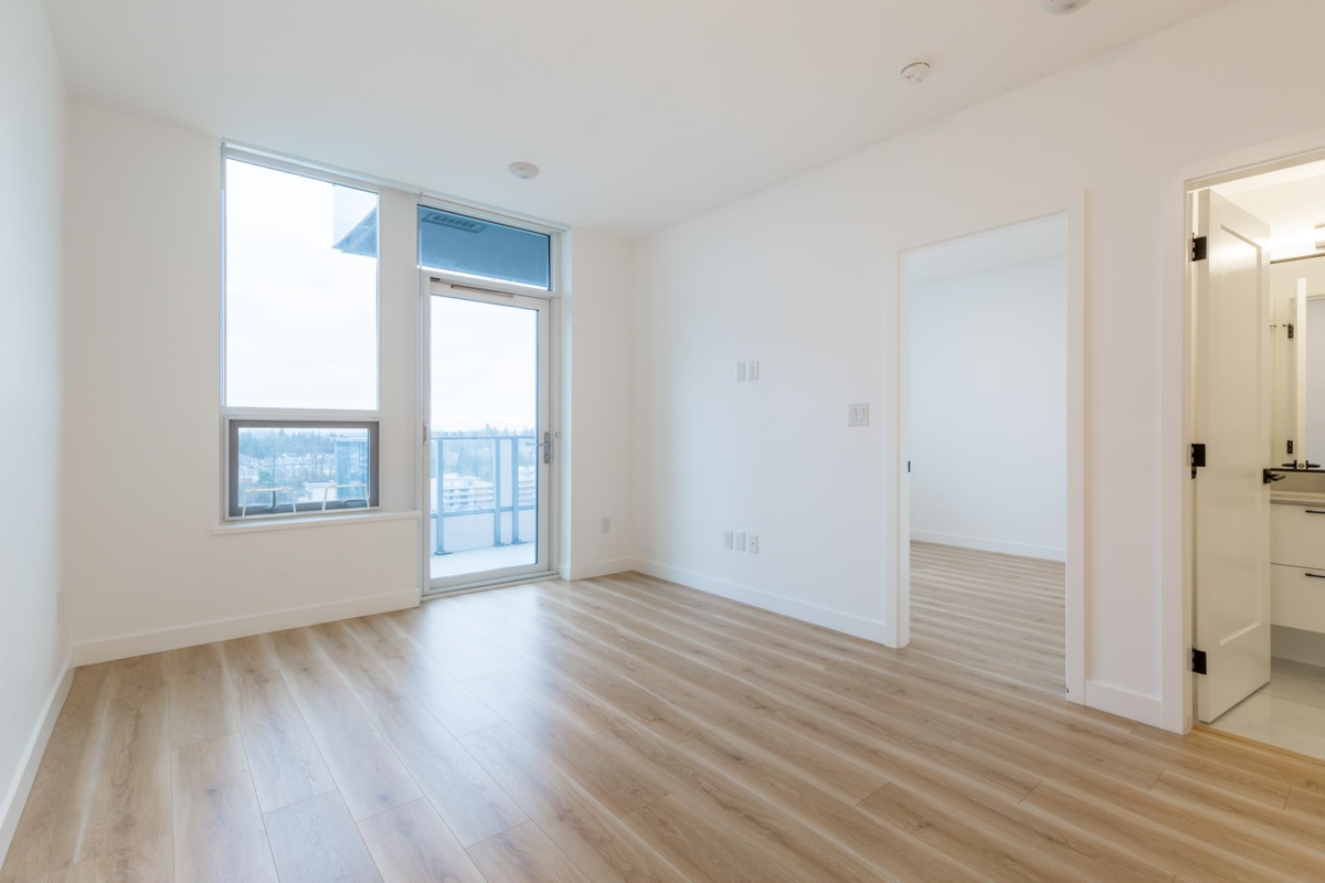 Walk-In Closet Photo of 1606 20065 85 Avenue, Langley, BC