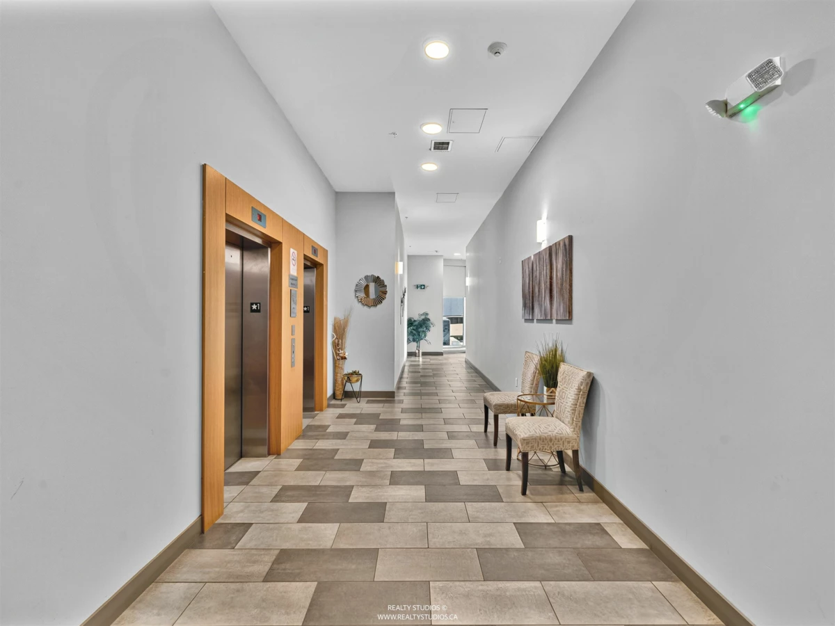 Aerial View of 226 6283 Kingsway Avenue, Burnaby, BC