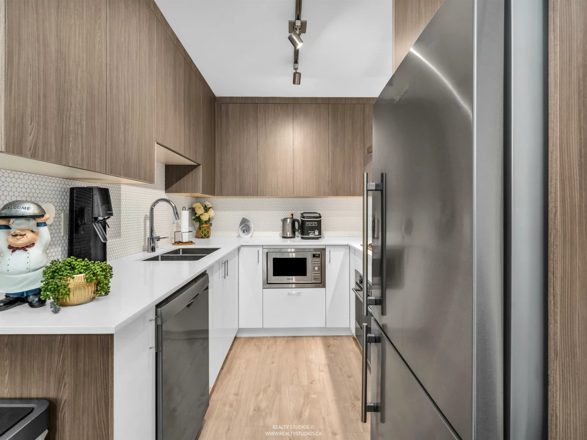 Pantry Photo of 226 6283 Kingsway Avenue, Burnaby, BC