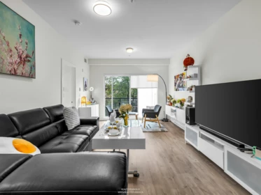 226 6283 Kingsway Avenue, Burnaby, BC