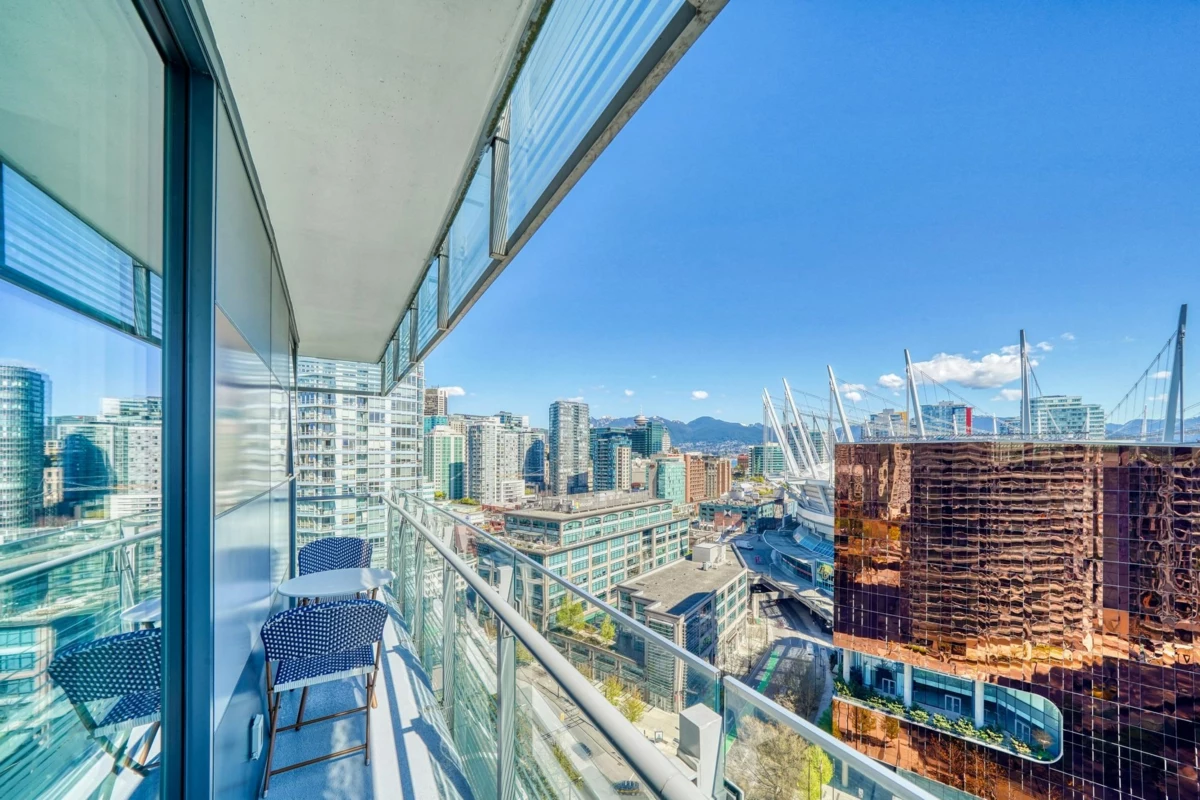 Loft / Bonus Room Photo of 2006 89 Nelson Street, Vancouver, BC