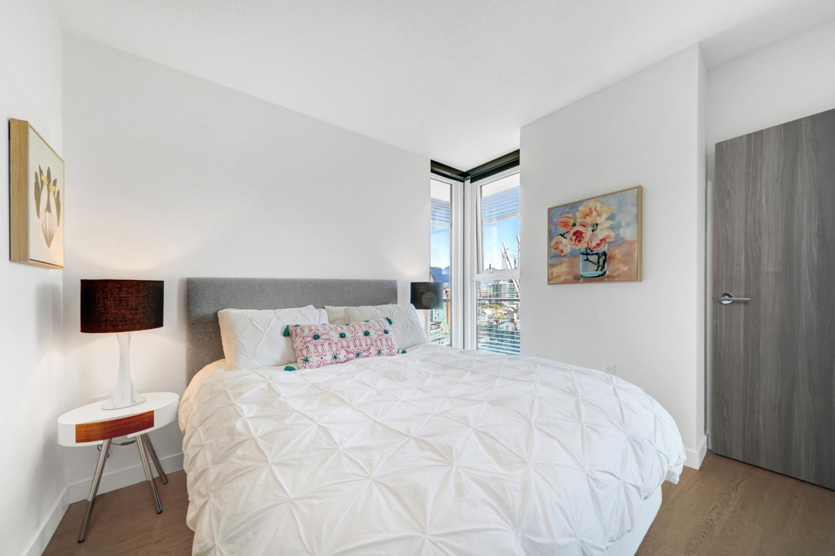 Pantry Photo of 2006 89 Nelson Street, Vancouver, BC