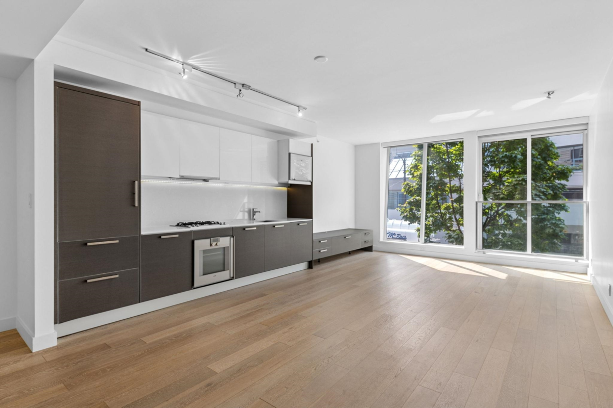 Dining Area Photo of 206 1477 W Pender Street, Vancouver, BC