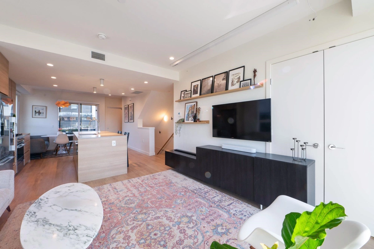 Dining Area Photo of 19 6340 Market Avenue, Delta, BC