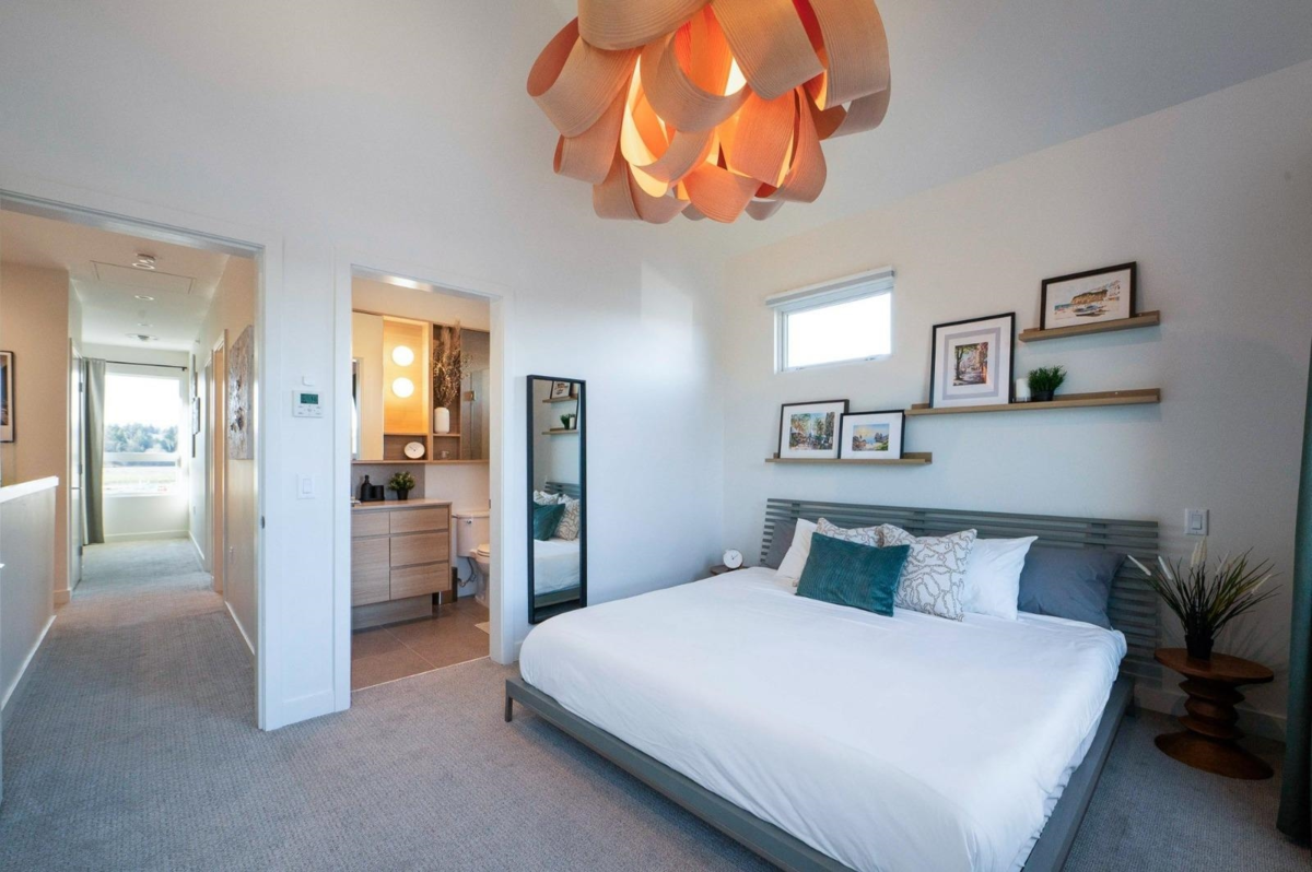 Entry Foyer Photo of 19 6340 Market Avenue, Delta, BC