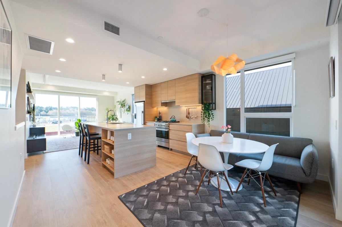 Kitchen Island Photo of 19 6340 Market Avenue, Delta, BC