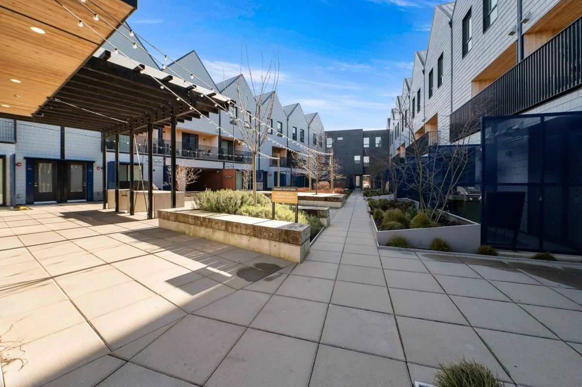 Powder Room Photo of 19 6340 Market Avenue, Delta, BC