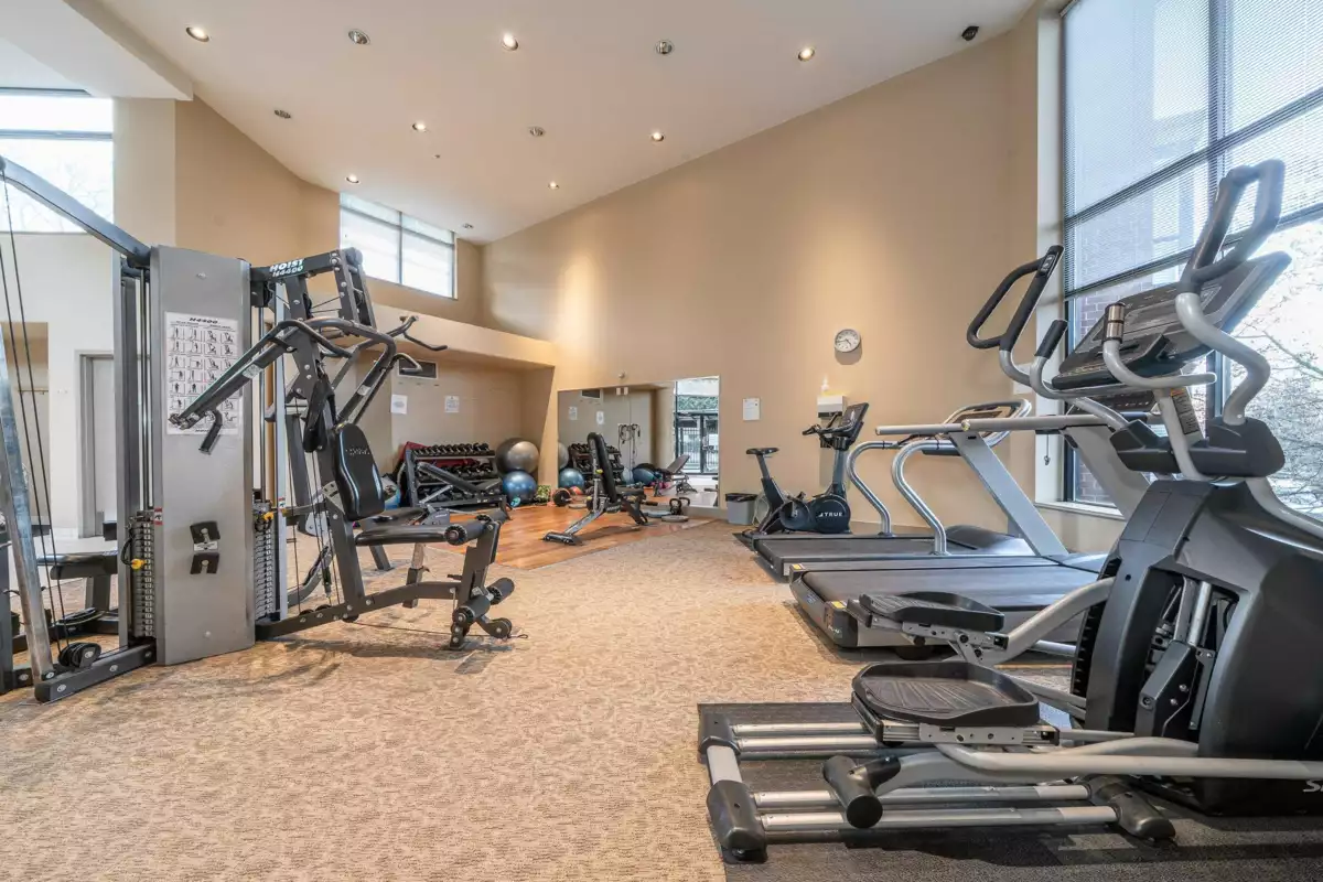 Mudroom Photo of 804 15 E Royal Avenue, New Westminster, BC