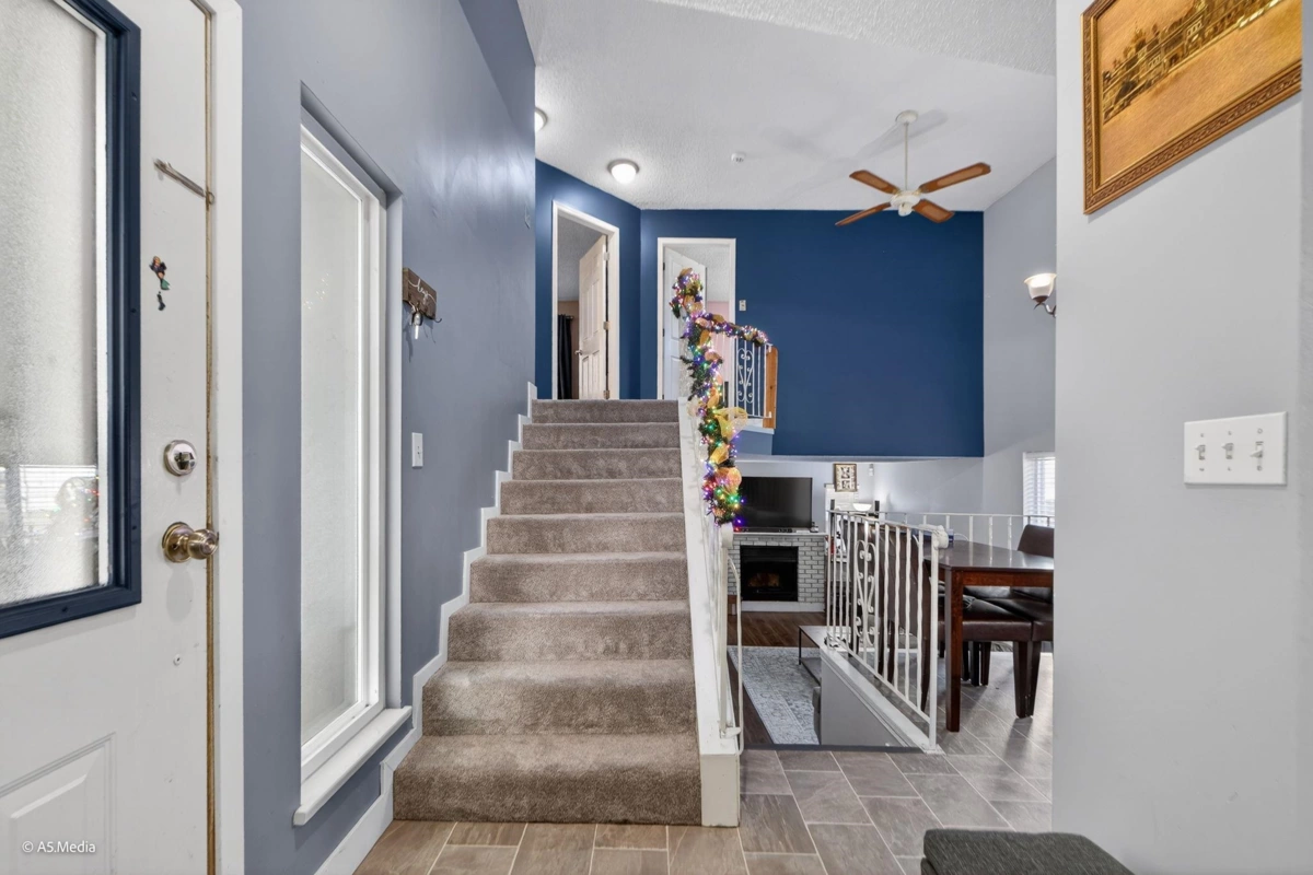 Dining Area Photo of 12235 80a Avenue, Surrey, BC