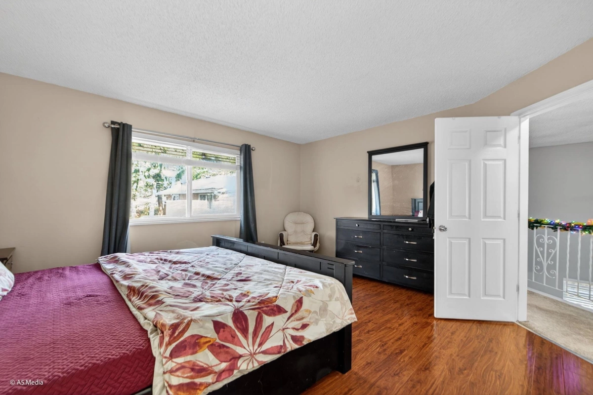 Loft / Bonus Room Photo of 12235 80a Avenue, Surrey, BC