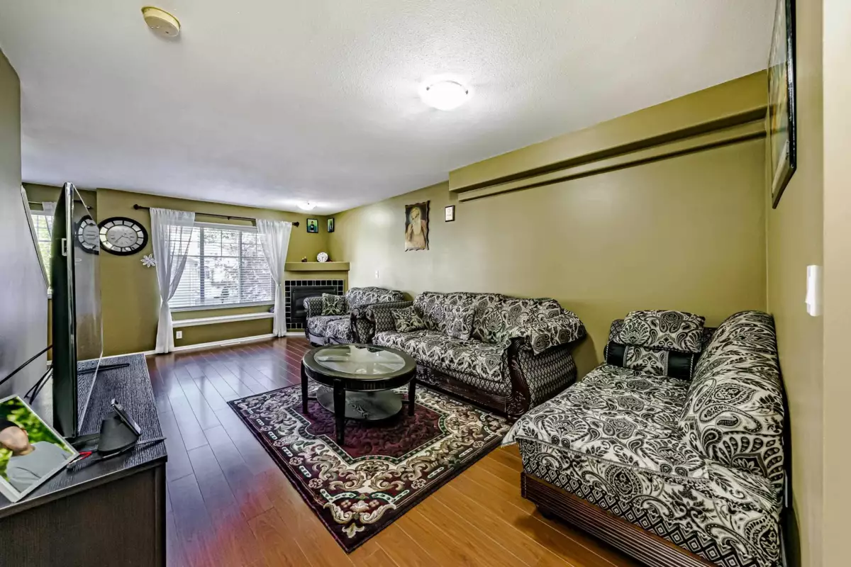 Family Room Photo of 80 12110 75a Avenue, Surrey, BC