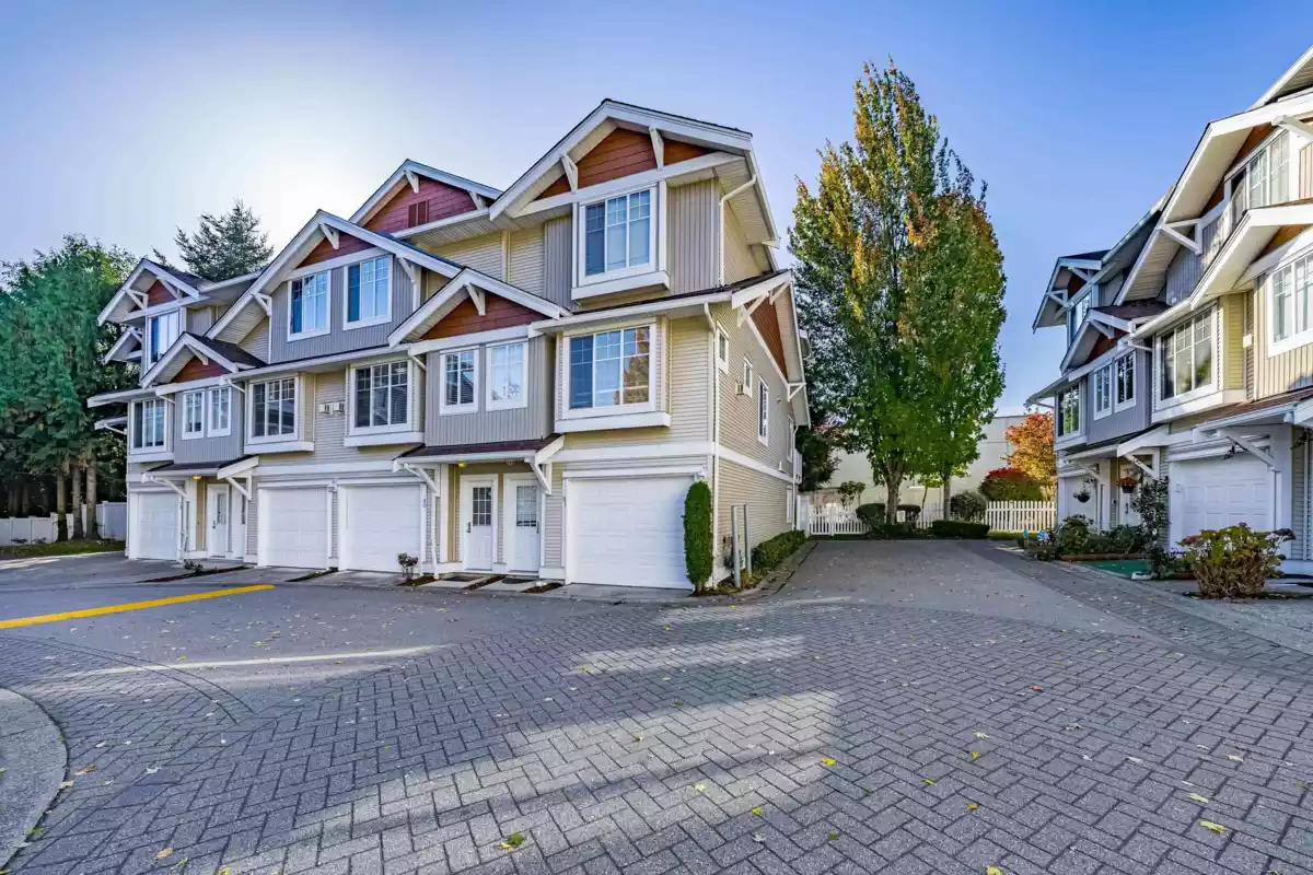 Living Room Photo of 80 12110 75a Avenue, Surrey, BC