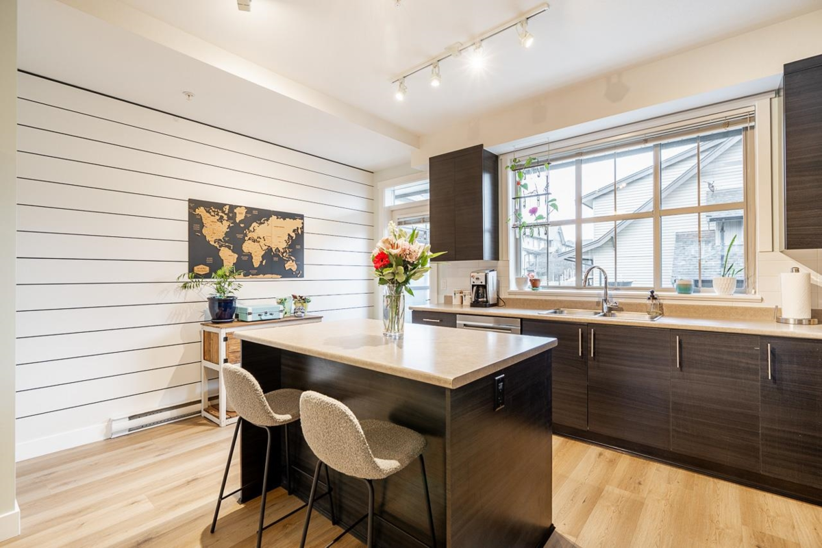 Bedroom 4 Photo of 8 9525 204 Street, Langley, BC