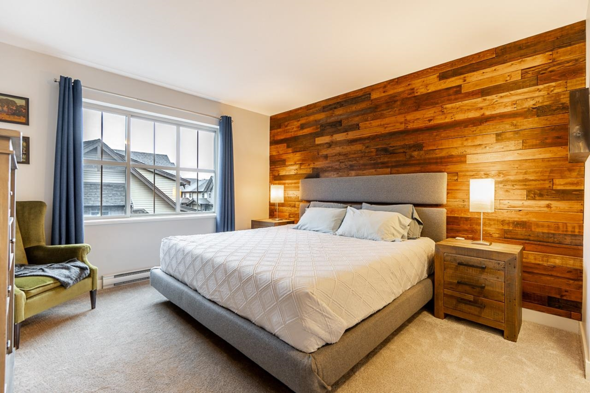 Entry Foyer Photo of 8 9525 204 Street, Langley, BC