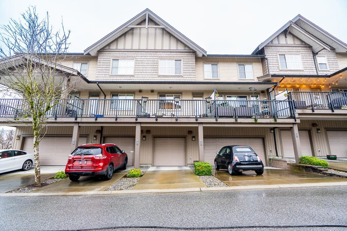 Hot Tub / Spa Photo of 8 9525 204 Street, Langley, BC