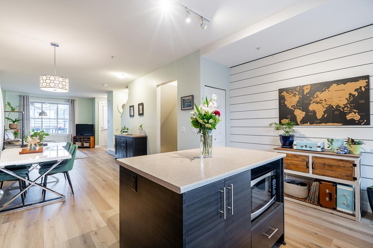 Office / Den Photo of 8 9525 204 Street, Langley, BC