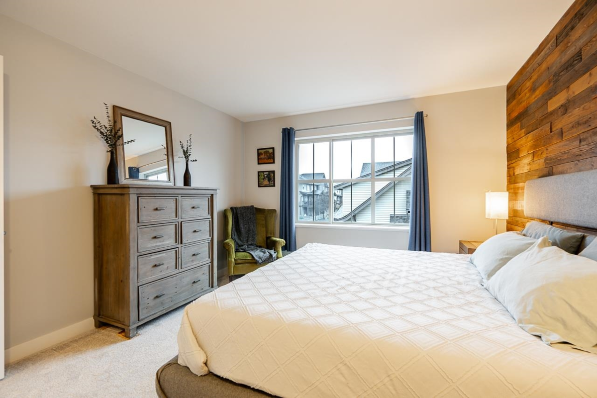 Staircase Photo of 8 9525 204 Street, Langley, BC