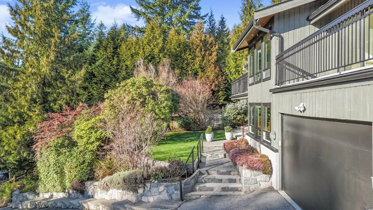 Aerial View of 284 Montroyal Boulevard, North Vancouver, BC