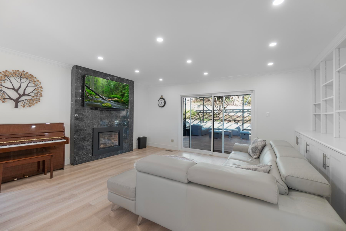 Powder Room Photo of 284 Montroyal Boulevard, North Vancouver, BC