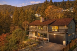 284 Montroyal Boulevard, North Vancouver, BC