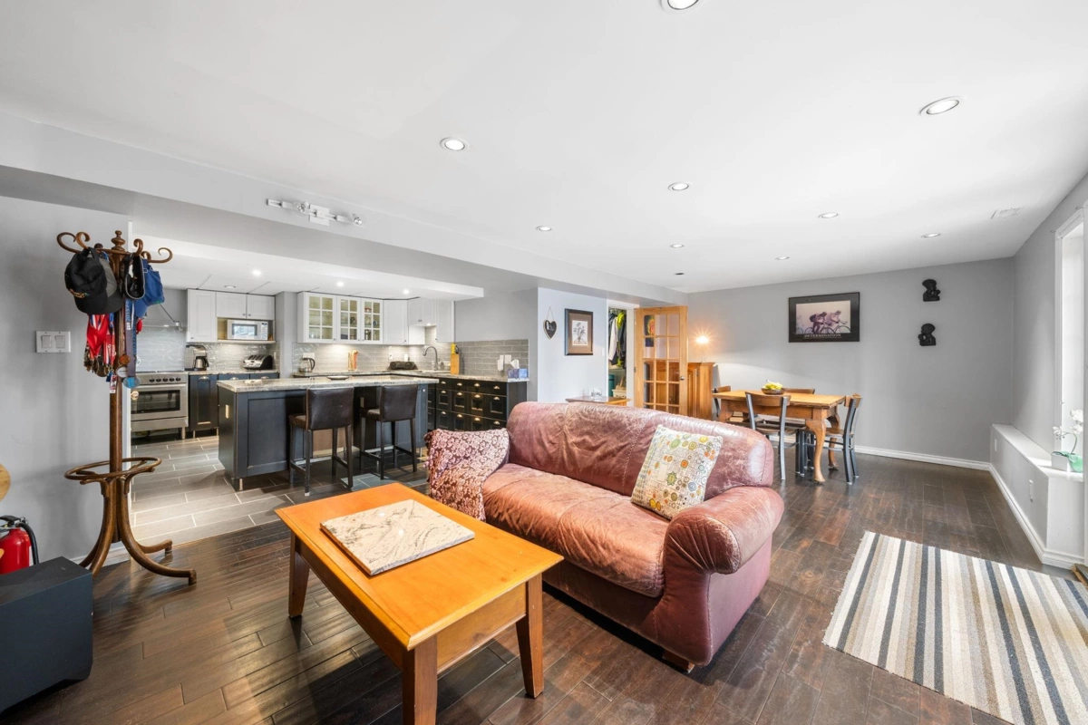 Mudroom Photo of 479 E 29th Street, North Vancouver, BC