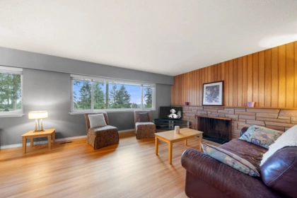 479 E 29th Street, North Vancouver, BC