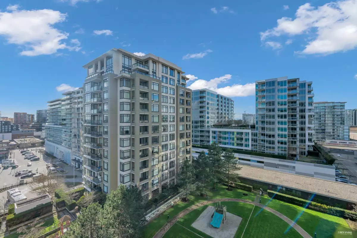 Outdoor Deck Photo of 1201 6331 Buswell Street, Richmond, BC