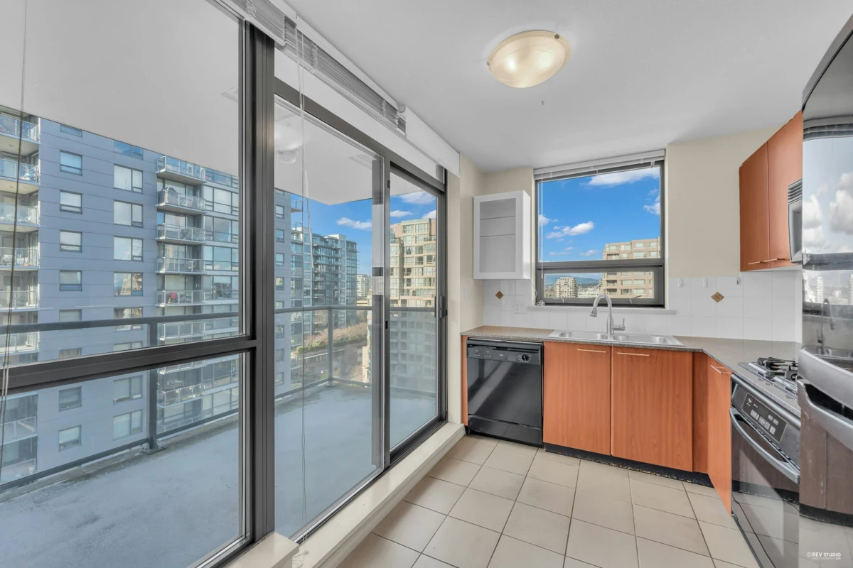 Pantry Photo of 1201 6331 Buswell Street, Richmond, BC