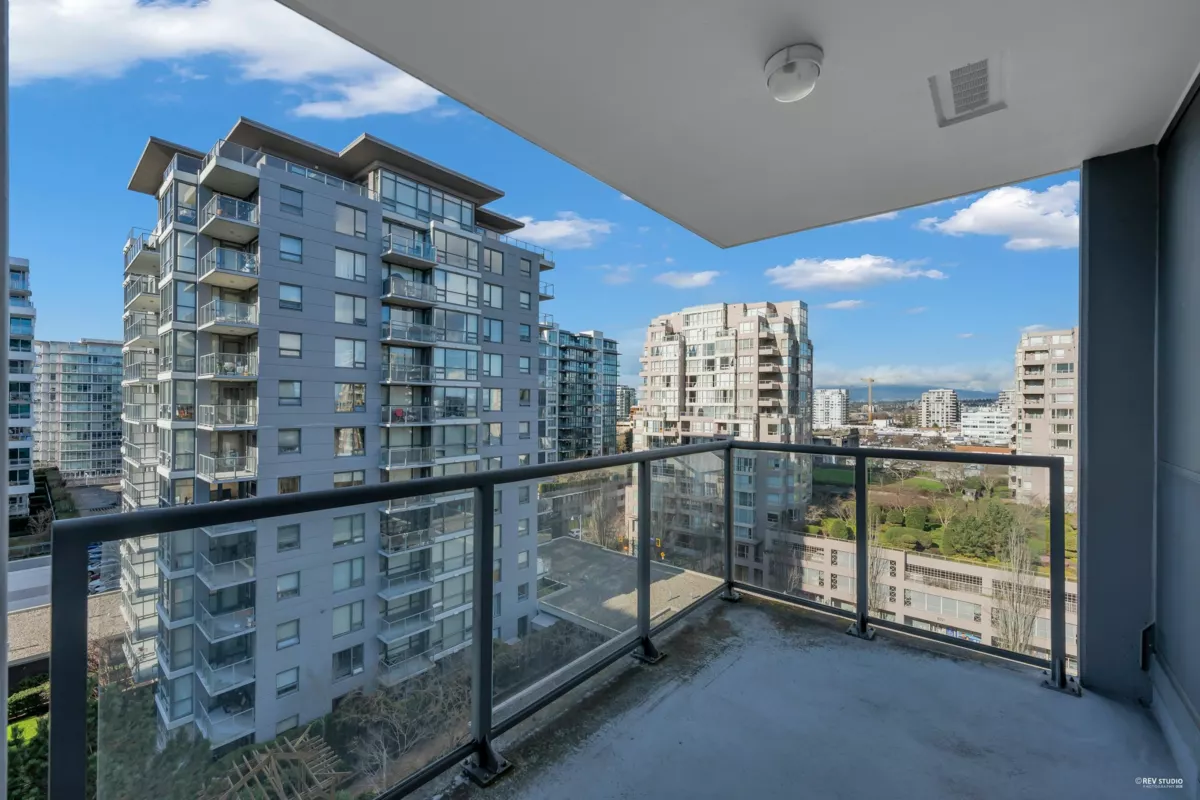Staircase Photo of 1201 6331 Buswell Street, Richmond, BC