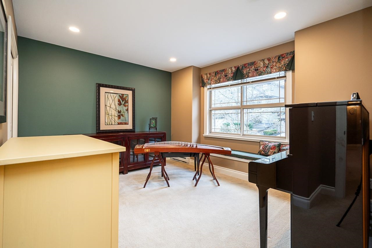Hallway Photo of 76 Eagle Pass, Port Moody, BC