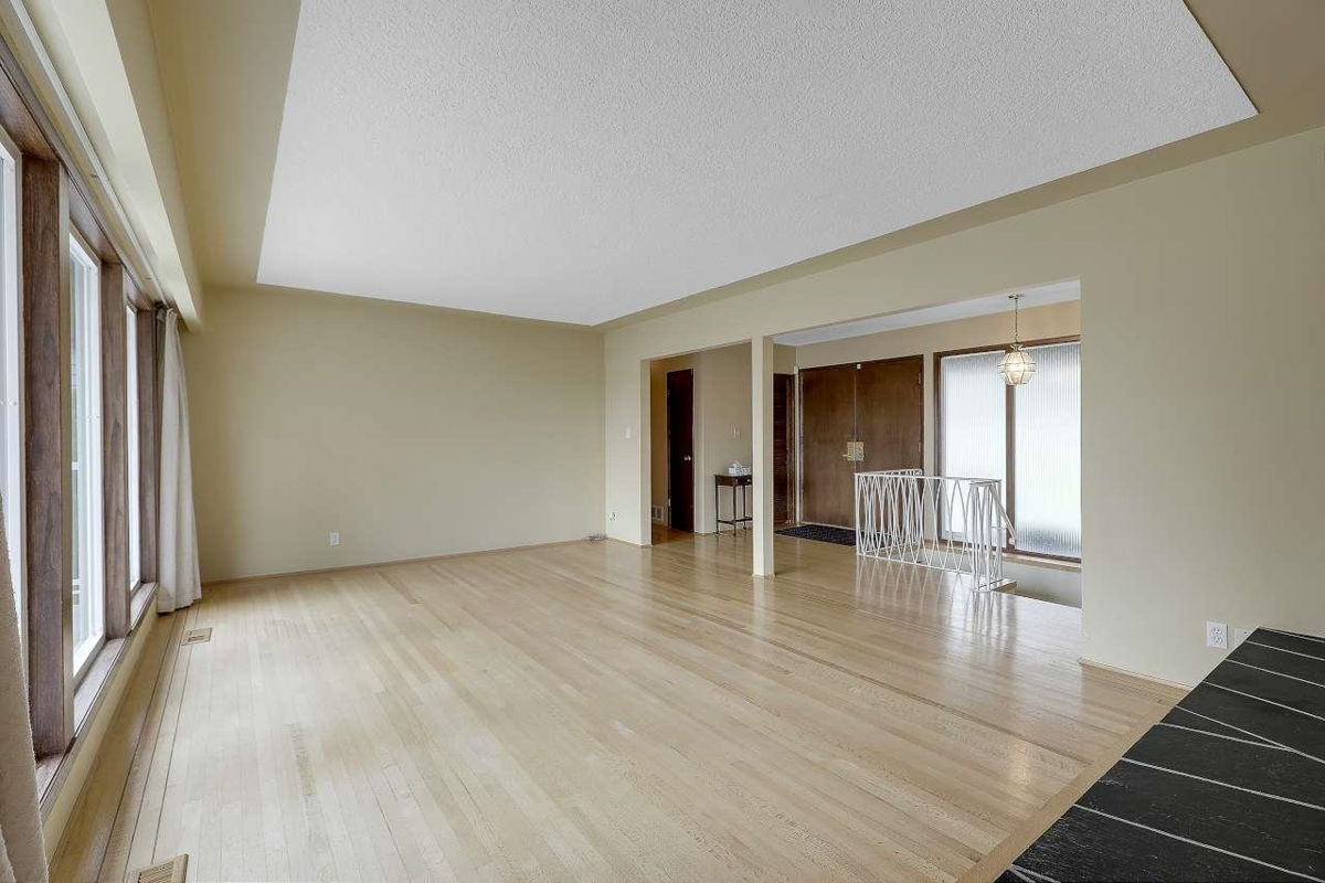 Family Room Photo of 13753 114 Avenue, Surrey, BC