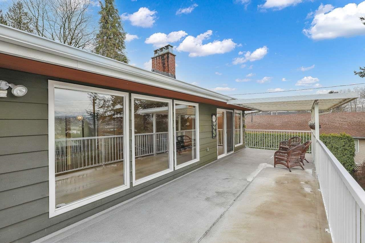 Garage Interior Photo of 13753 114 Avenue, Surrey, BC