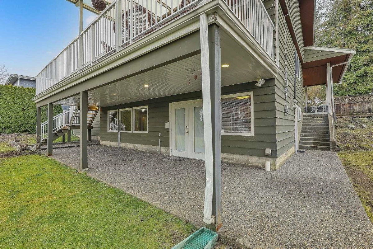 Outdoor Kitchen Photo of 13753 114 Avenue, Surrey, BC