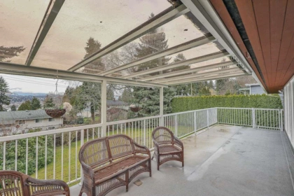 Entry Foyer Photo of 13753 114 Avenue, Surrey, BC