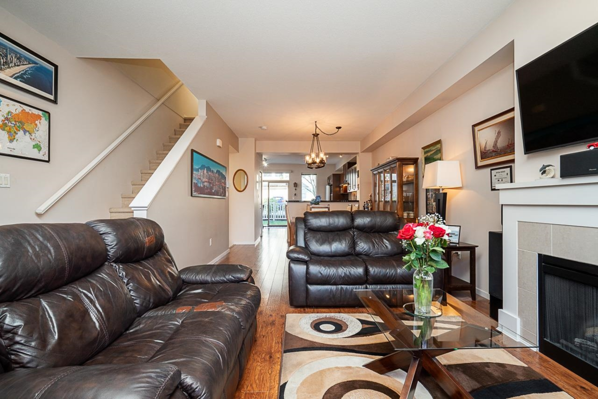 Dining Area Photo of 57 1370 Purcell Drive, Coquitlam, BC
