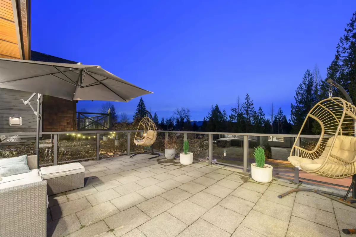 Entry Foyer Photo of 3402 Anne Macdonald Way, North Vancouver, BC