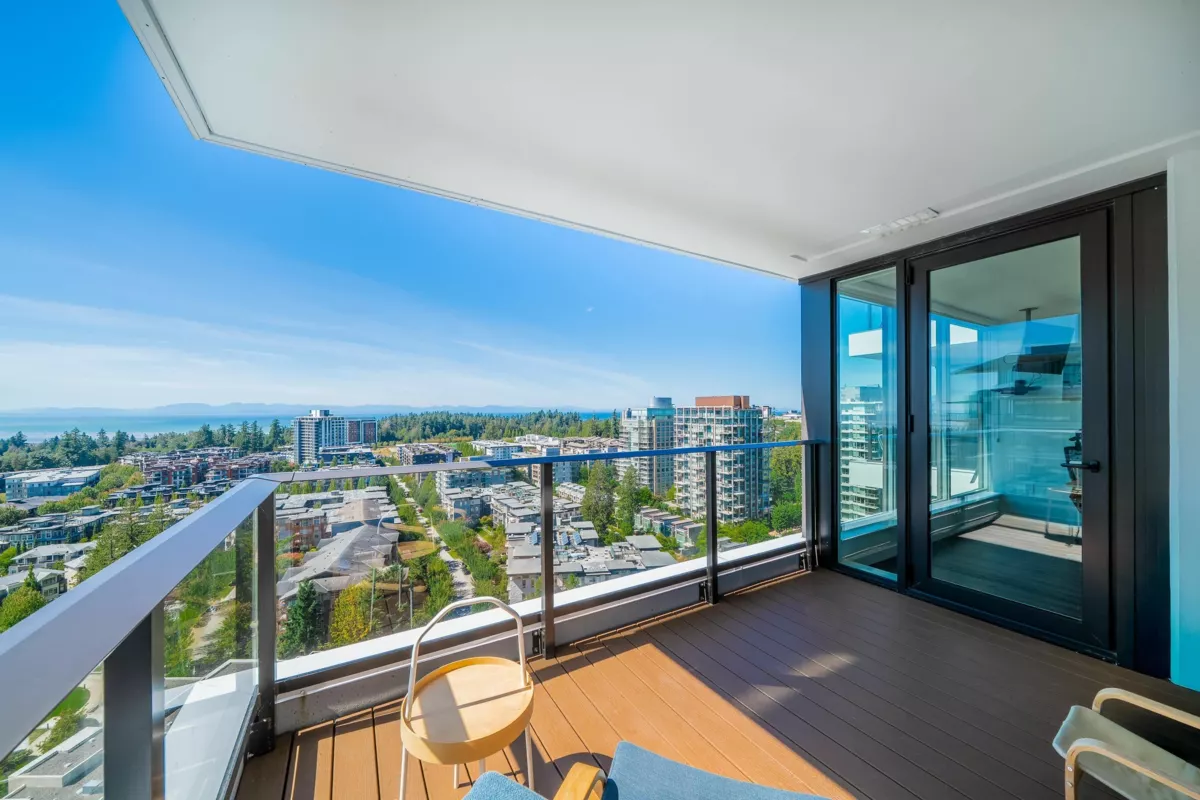 Family Room Photo of 2001 5629 Birney Avenue, Vancouver, BC