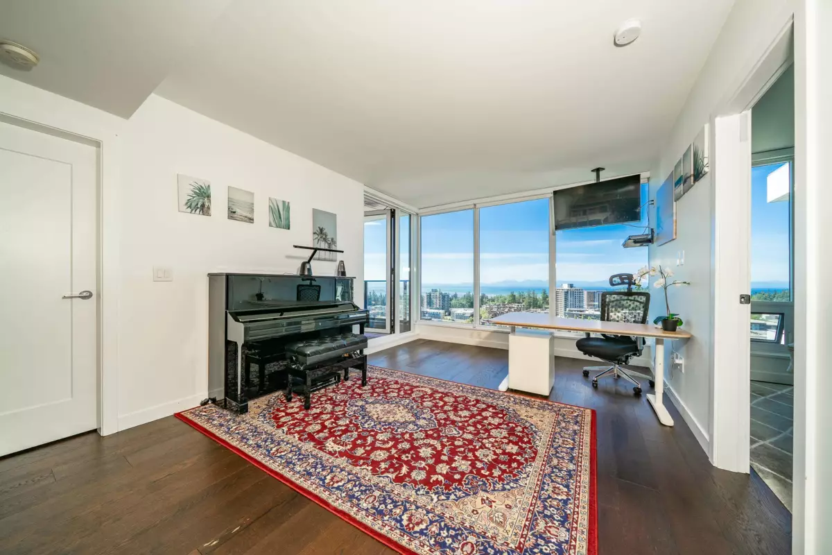 Kitchen Photo of 2001 5629 Birney Avenue, Vancouver, BC