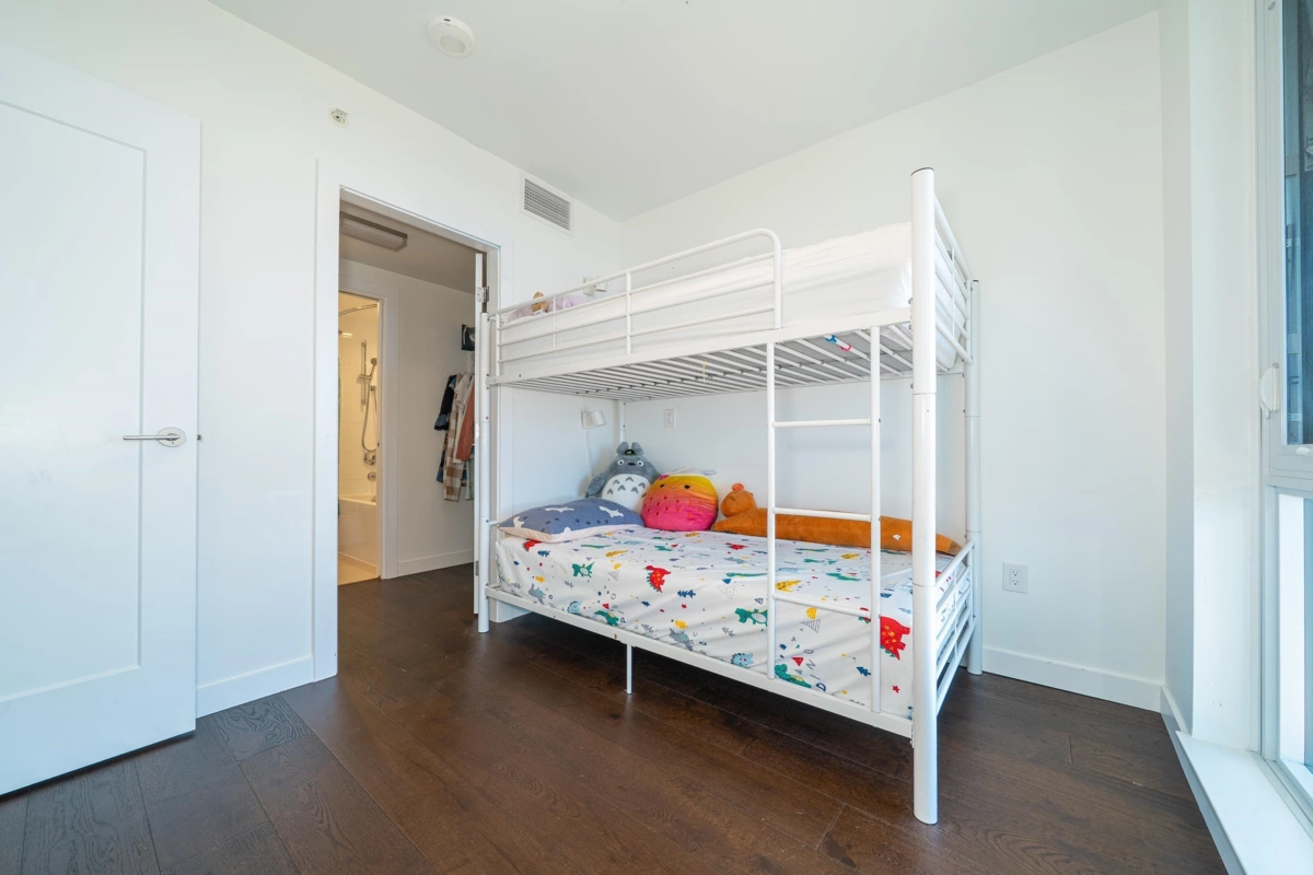 Laundry Room Photo of 2001 5629 Birney Avenue, Vancouver, BC