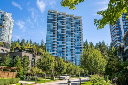 Swimming Pool Photo of 2001 5629 Birney Avenue, Vancouver, BC