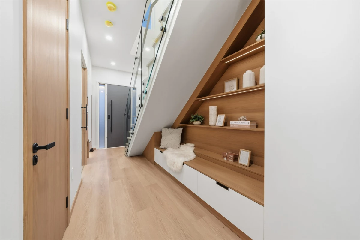 Breakfast Nook Photo of 8303 118a Street Street, Delta, BC