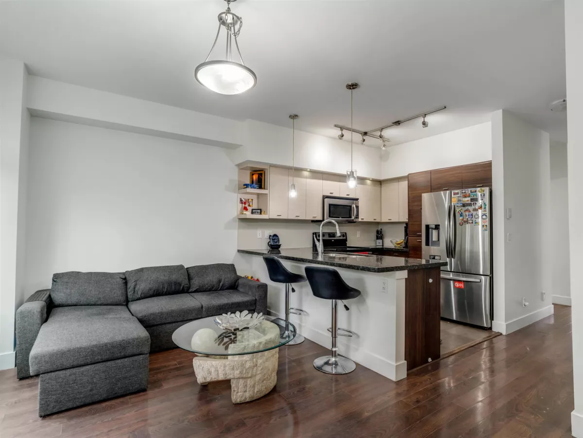 Guest Bathroom Photo of 146 6299 144 Street, Surrey, BC