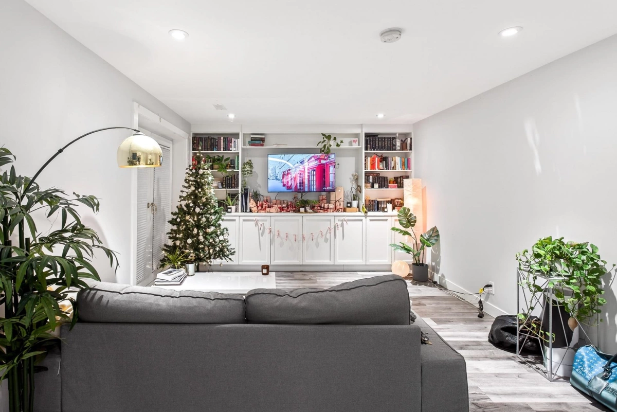 Basement Recreation Room Photo of 1614 Lynn Valley Road, North Vancouver, BC
