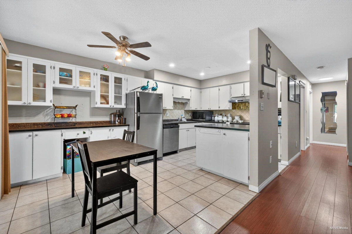 Bedroom 3 Photo of 15 2998 Mouat Drive, Abbotsford, BC