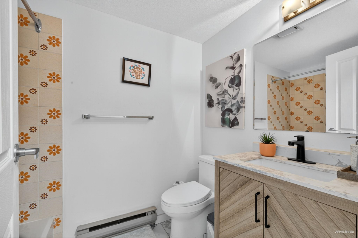 Pantry Photo of 15 2998 Mouat Drive, Abbotsford, BC