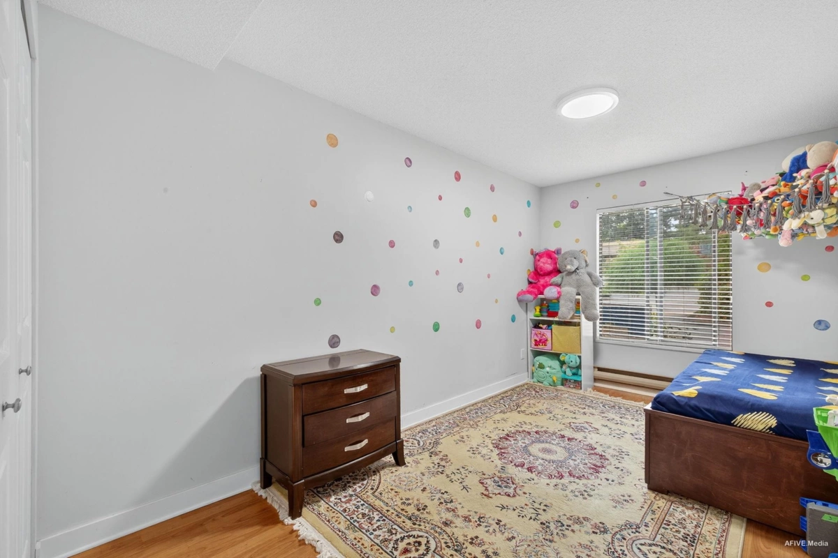 Primary Bedroom Photo of 15 2998 Mouat Drive, Abbotsford, BC